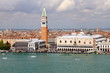 Le Campanile et le Palais des Doges à Venise - Italie