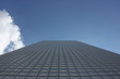 Haus ragt in den Himmel