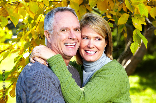 Foto: Happy senior couple. Happy senior couple.