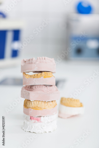 Foto: zahnabdrücke im dentallabor zahnabdrücke im dentallabor