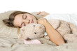 Photo: Enfant dort avec sa peluche Enfant dort avec sa peluche