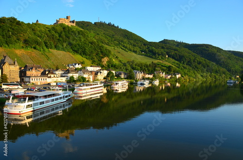 Foto: Bernkastel-Kues view (rijnland-palts) Bernkastel-Kues view (rijnland-palts)