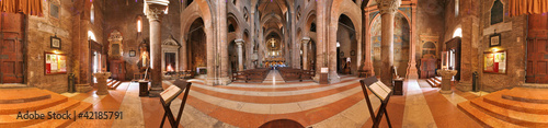 Foto : Modena, interno duomo a 360 gradi Modena, interno duomo a 360 gradi