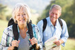 Foto: Senior couple on country walk Senior couple on country walk
