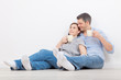mann und frau trinken tee