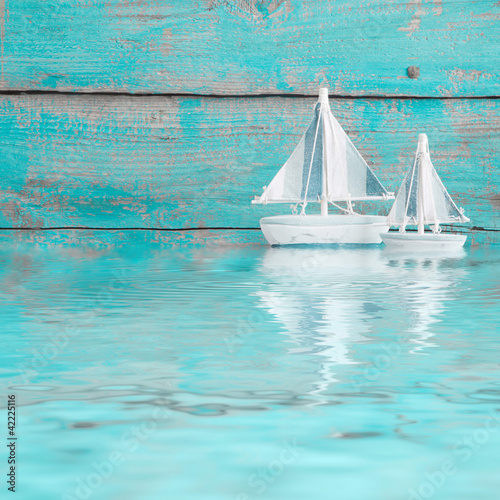 Photo: Zwei Segelboote am Meer Zwei Segelboote am Meer