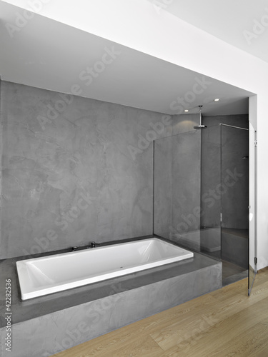 Photo: vasca e doccia in bagno moderno vasca e doccia in bagno moderno