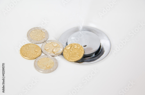 Photo: Wasser und Geld Wasser und Geld