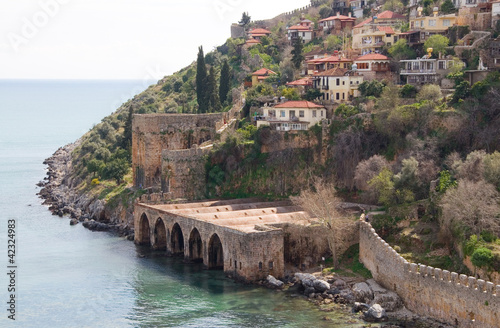 Foto: Seldschukische Schiffswerft Alanya - Türkei Seldschukische Schiffswerft Alanya - Türkei