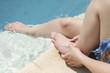BAIN DE PIEDS A LA PISCINE 01