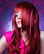 Mädchen mit modischem Haarschnitt - haircolors 06
