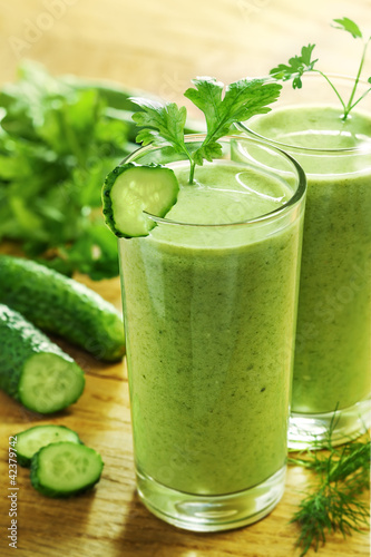 Photo: Healthy drink, vegetable juice, studio shot Healthy drink, vegetable juice, studio shot