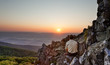 Foto: Senior man watches sunrise over blue ridge Senior man watches sunrise over blue ridge