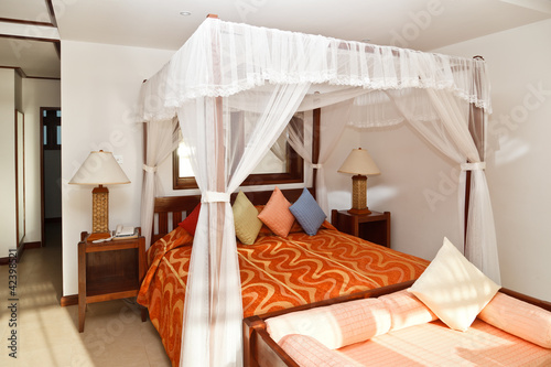Photo: luxury hotel room luxury hotel room