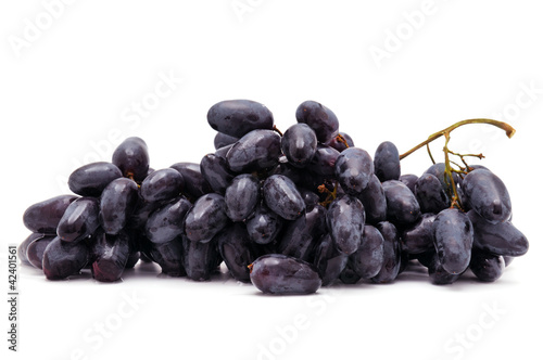 Foto: grapes isolated on white grapes isolated on white