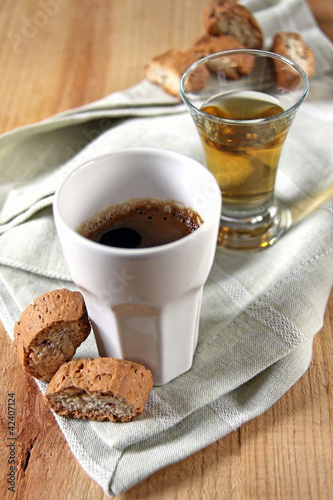 Photo: espresso, vin santo und cantuccini espresso, vin santo und cantuccini