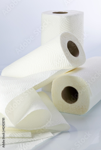 Photo: White paper towel White paper towel