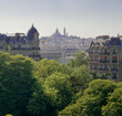 Vue de la butte Montmartre depuis les buttes chaumont - Paris