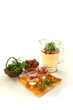 frische Maibowle mit Waldmeister