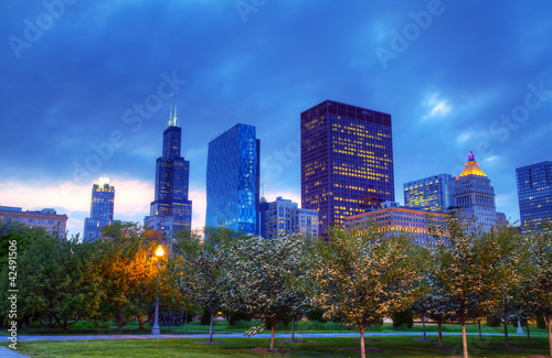 Photo: Downtown Chicago, IL in the evening Downtown Chicago, IL in the evening
