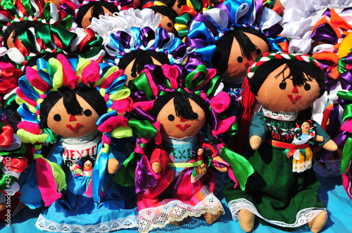 Photo: Mexican otomi dolls Mexican otomi dolls