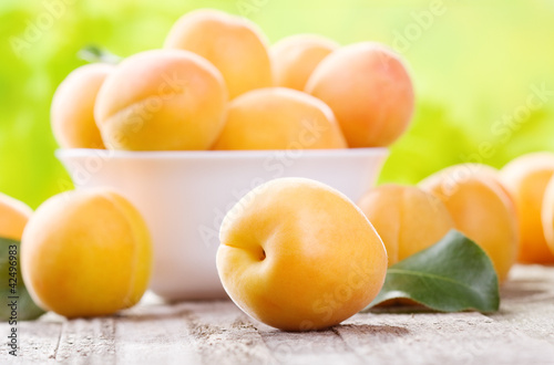 Foto: apricots apricots