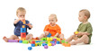 Photo: Kinder spielen mit Bausteinen Kinder spielen mit Bausteinen
