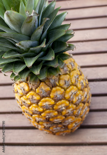 Photo: ananas fruit exotique ananas fruit exotique