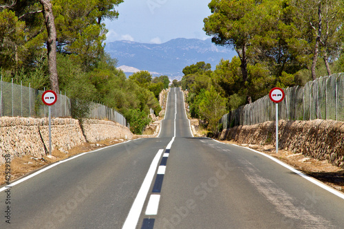 Foto: Long Road Long Road