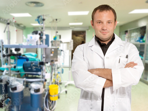 Foto: Young doctor in operating room Young doctor in operating room