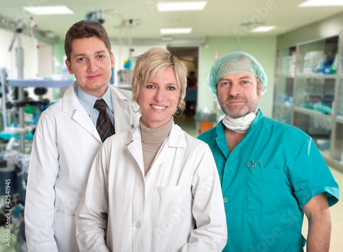 Foto: Smiling medical team Smiling medical team