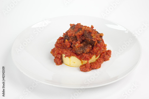 Foto: fricando di salame di turgia con polenta di patate fricando di salame di turgia con polenta di patate