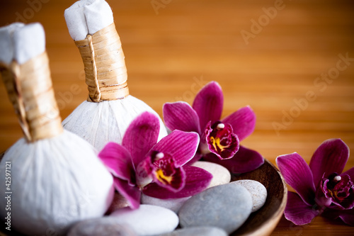 Photo: Pochons massage Luk Pra Kob Pochons massage Luk Pra Kob