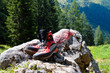 Wanderschuhe bei Wanderung in den Bergen
