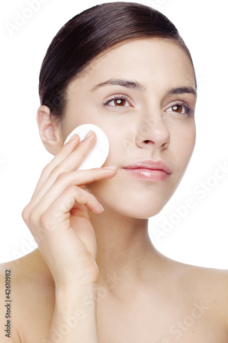 Photo: removing makeup removing makeup