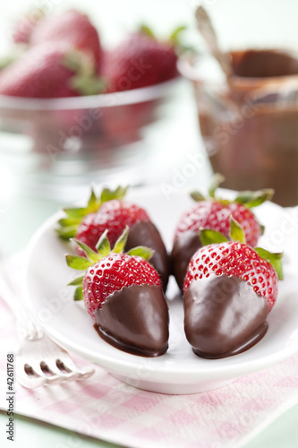 Foto: chocolate dipped strawberries chocolate dipped strawberries