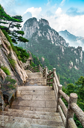 Photo: Huangshan mountain path Huangshan mountain path
