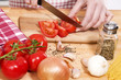 Foto: nahaufnahme beim zubereiten von italienischen pasta nahaufnahme beim zubereiten von italienischen pasta