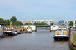 Foto: geesteinfahrt mit lotsenschiff und lastkahn geesteinfahrt mit lotsenschiff und lastkahn