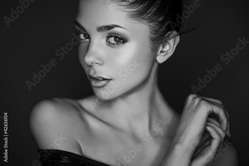 Photo: beautiful woman beautiful woman