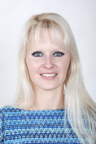 Foto: Portrait of a young woman Portrait of a young woman