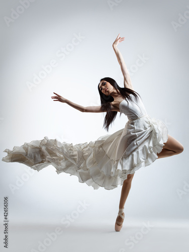 Photo: the dancer the dancer