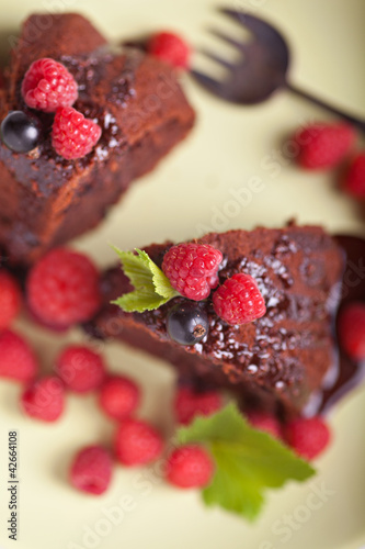 Photo: Beautiful chocolate cake with fresh berry Beautiful chocolate cake with fresh berry