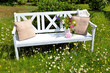 Gartenbank mit Kissen