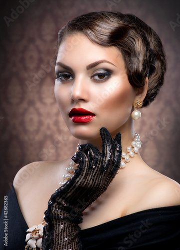 Photo: Retro Style Portrait. Romantic Beauty. Vintage Retro Style Portrait. Romantic Beauty. Vintage
