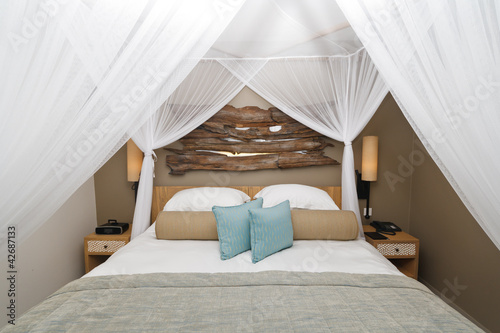 Photo: luxury hotel room luxury hotel room