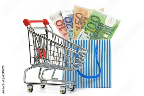 Foto: euro in einkaufstasche euro in einkaufstasche