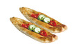 türkisches Brot, Pide mit Gurken- und Paprika-Stücke