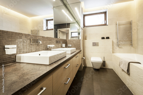Photo: Luxury modern bathroom Luxury modern bathroom