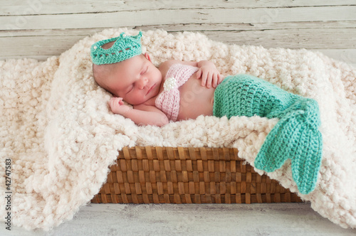  Born Baby Girl Images on Photo  Newborn Baby Girl Wearing A Mermaid Costume    Katrinaelena